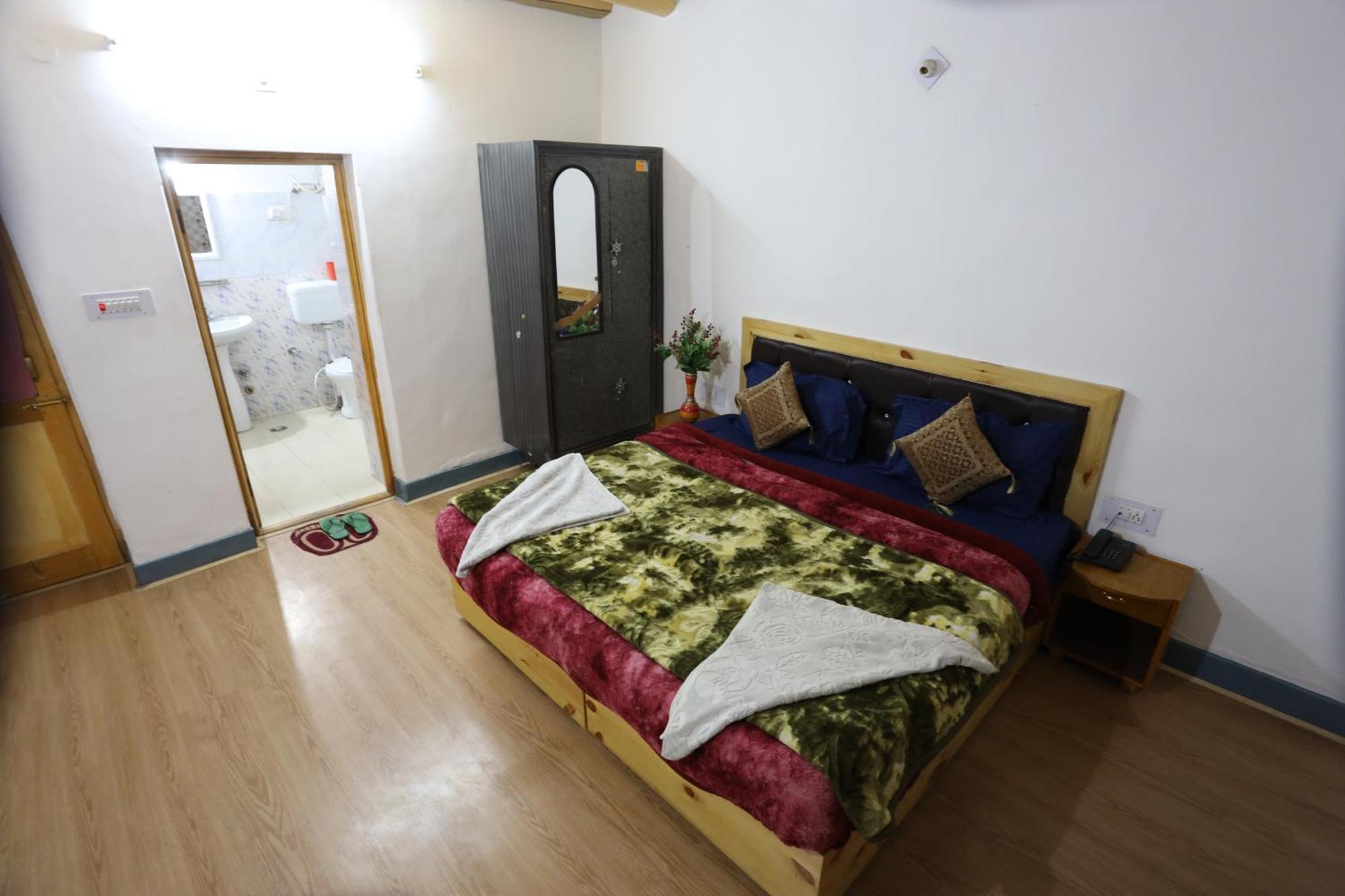 Odbar Guest House Best Guest House At Leh Ladakh Exteriör bild